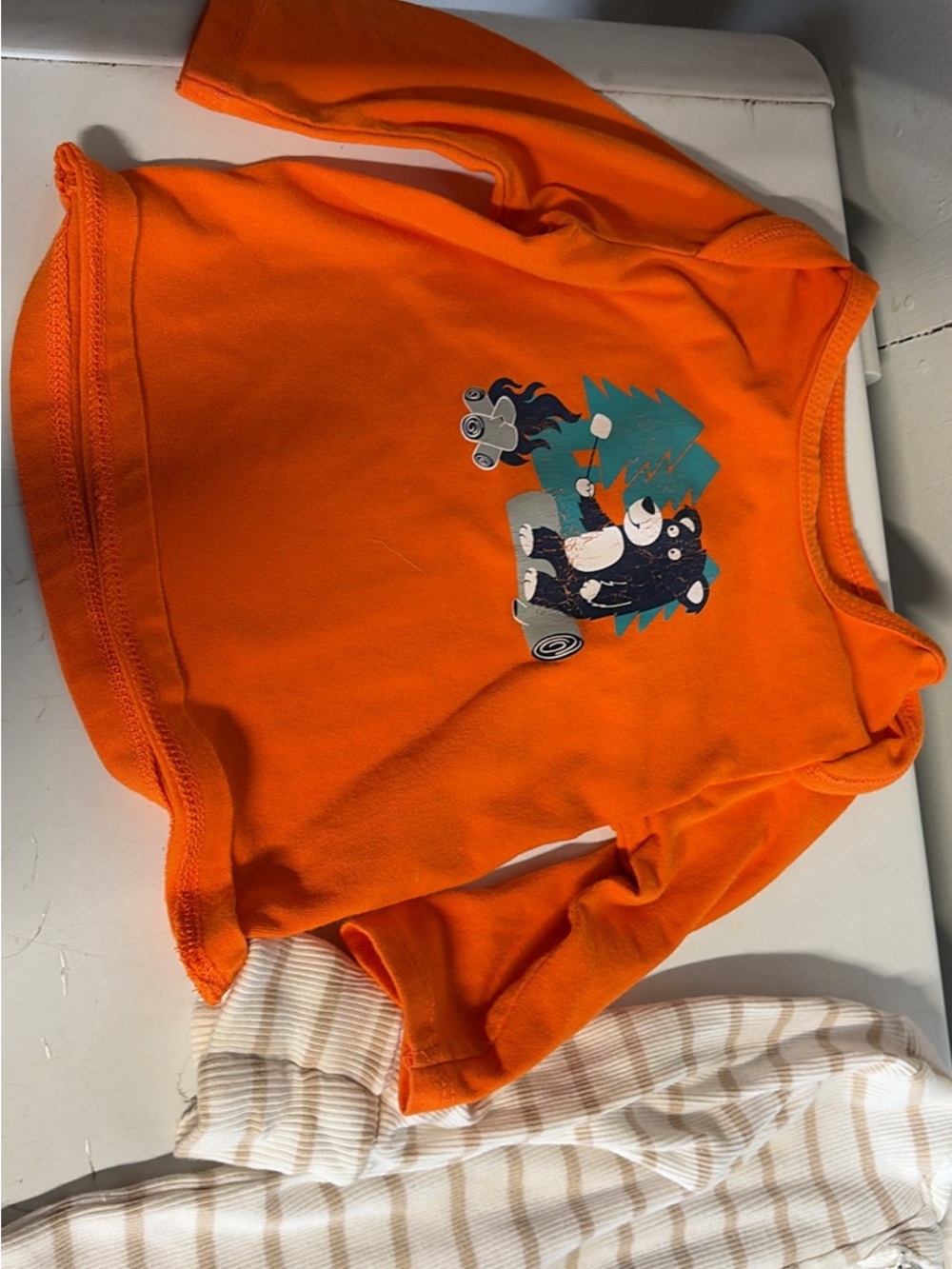 Garanimals Orange Long-Sleeve shirt with Bear Graphic size 3-6m